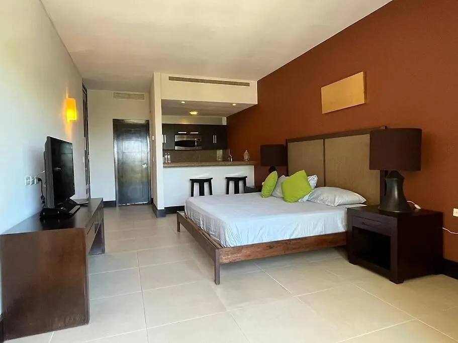 Cozy & Huge Studio Front Mamita'S Beach Apartment Playa del Carmen 0*,  Mexico
